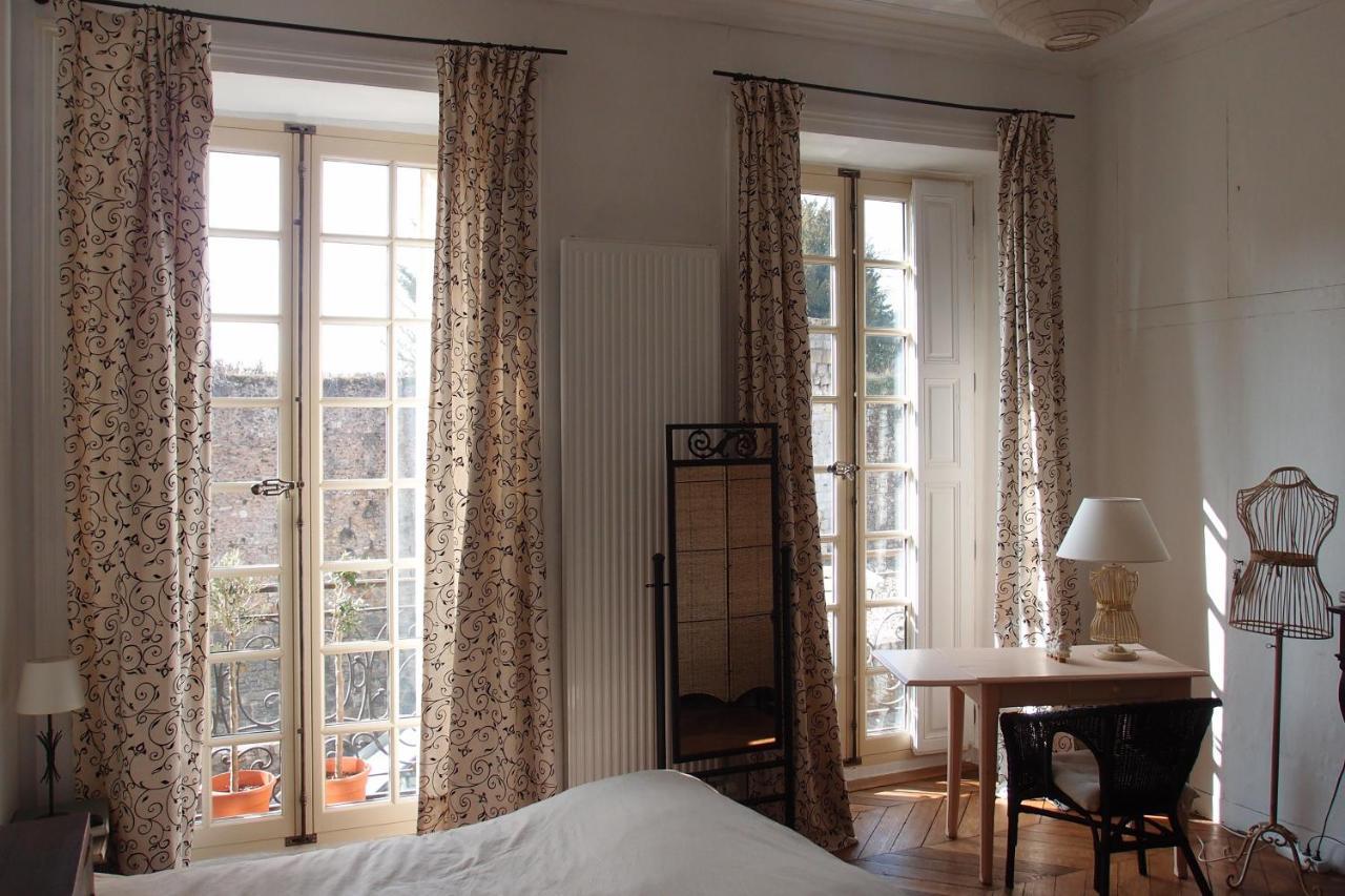 Chambre D'Hote Du Chateau Dourdan Room photo